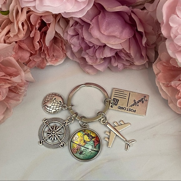 World Map Airplane Compass Keychain - Picture 4 of 13